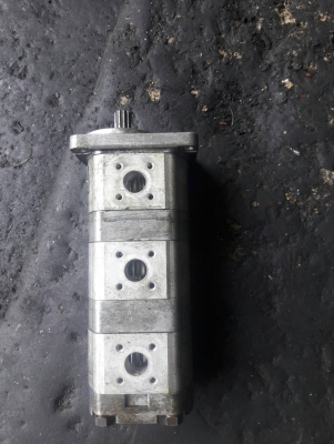 ขายปั้ม 2 ตอน สภาพพร้อมใช้งาน ขายปั้ม 2 ตอน สภาพพร้อมใช้งาน