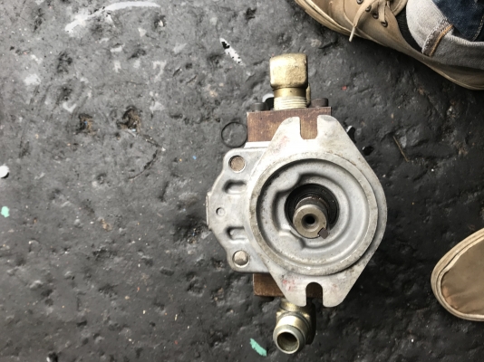 ขายปั้ม 2 ตอน สภาพพร้อมใช้งาน ขายปั้ม 2 ตอน สภาพพร้อมใช้งาน