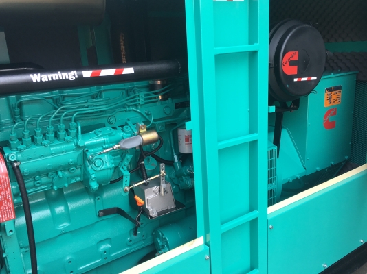 CUMMINS 200 KVA. U.S.A. พร้อมชุด Auto A.T.S.จัดส่งฟรี รับประกัน 24 เดือน