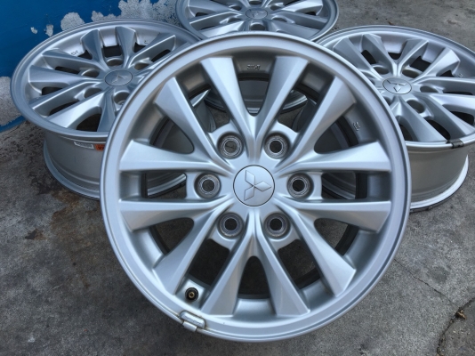 แม็ก Mitsu Pajero Sport 2015 ขอบ 16 สภาพดี