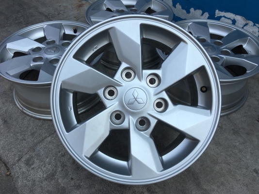 ล้อแม็ก Mitsu Triton ขอบ 16 สภาพสวย