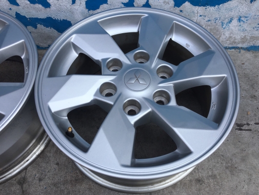 ล้อแม็ก Mitsu Triton ขอบ 16 สภาพสวย