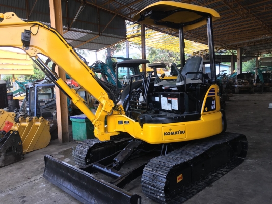 ขายรถขุด Komatsu pc 40- mr-3 หรือ รุ่น11ใหม่ เก่านอก แท้ มีเอกสาร สนใจ ต่อรองราคาได้ ที่เบอร์ 095-8332943