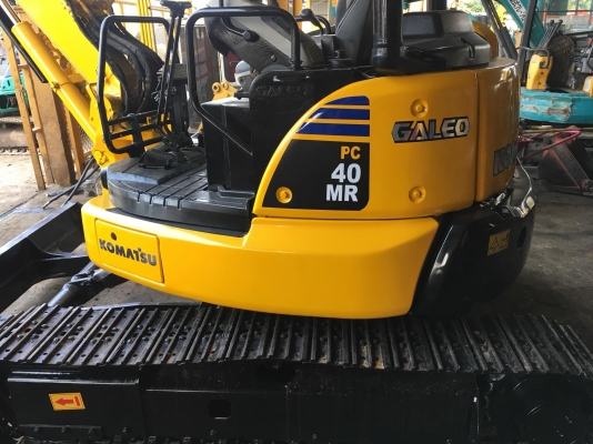 ขายรถขุด Komatsu pc 40- mr-3 หรือ รุ่น11ใหม่ เก่านอก แท้ มีเอกสาร สนใจ ต่อรองราคาได้ ที่เบอร์ 095-8332943