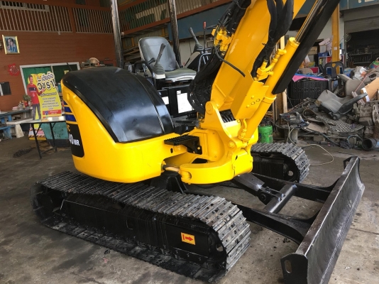 ขายรถขุด Komatsu pc 40- mr-3 หรือ รุ่น11ใหม่ เก่านอก แท้ มีเอกสาร สนใจ ต่อรองราคาได้ ที่เบอร์ 095-8332943