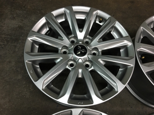 ล้อแม็กป้ายแดง Mitsu New Triton Plus ขอบ 17 สีเทา สวยกริ๊บ