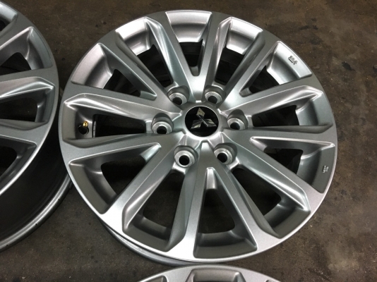 ล้อแม็กป้ายแดง Mitsu New Triton Plus ขอบ 17 สีเทา สวยกริ๊บ