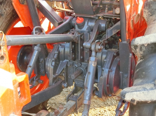 ขายคะรถไถมือ ✌️L3408 ★★พร้อมใช้งาน★★อุปกรณ์ 3 ชิ้น  ใบดันหน้า+ผาน+โรตารี่ ราคา 195000฿ ทำงาน 2139ชม.⛽จัดส่งฟรี ↠↠สนใจติดต่อสอบถาม↠0906910337 ⛳พิกัด ร้านส.เจริญแทรกเตอร์ อ.บางระกำ จ.พิษณุโลก