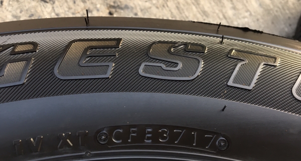 แม็กป้ายแดง New ford ranger wildtrak ขอบ18 พร้อมยางป้ายแดง Bridgestone 265-60-18 ปลายปี17 ตุ่มอลัง เส้นสีจัดจ้าน