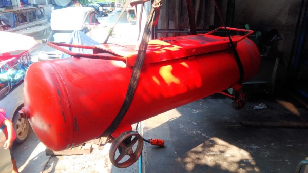 **ขายถูกๆ ถังลมมือสอง(เก่านอก-แห้งๆญี่ปุ่น)**ความจุ320ลิตร เป็นถังของรุ่นแรงดันสูง หนักๆหนาๆครับ