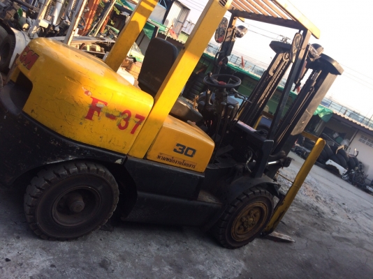 ขาย โฟรคลฟท์ ทีซีเอ็ม เครื่องดีเซล 3 ตันเสา 3 เมตร