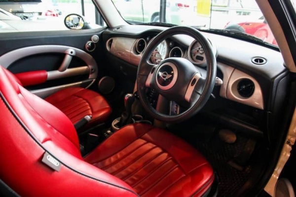 ขาย Mini Cooper R50 ปี 2011 สีครีม