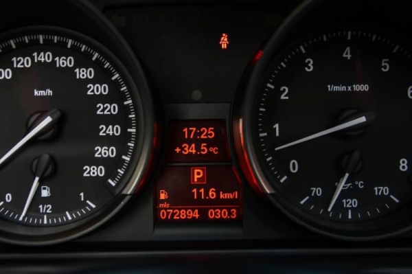 ขาย BMW Z4 E89 2.3 S-DRIVE ปี 2010 สีขาว (แท้จากโรงงาน)