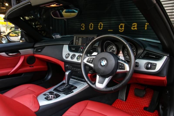 ขาย BMW Z4 E89 2.3 S-DRIVE ปี 2010 สีขาว (แท้จากโรงงาน)