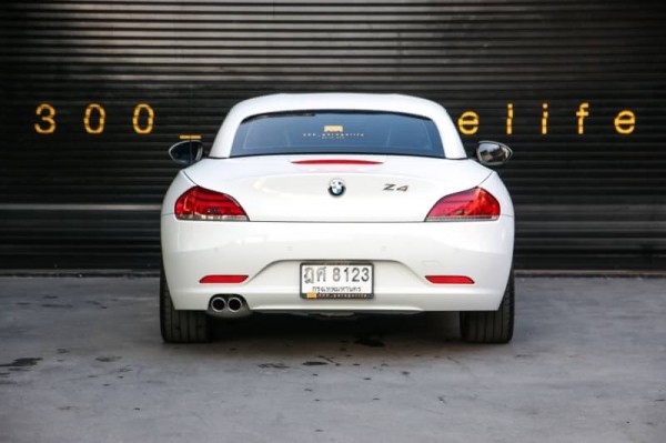 ขาย BMW Z4 E89 2.3 S-DRIVE ปี 2010 สีขาว (แท้จากโรงงาน)