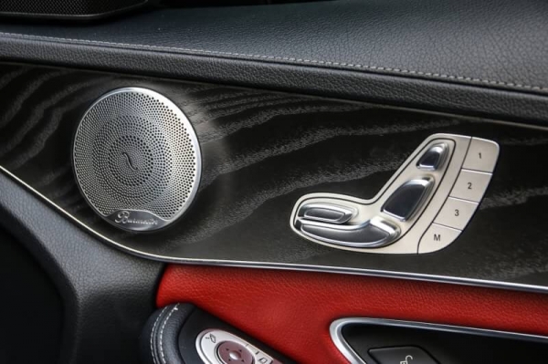 ขาย MERCEDES-BENZ C300 BLUETEC HYBRIDS AMG DYNAMIC W205 ปี 2015 สีดำ (SUPER BLACK)