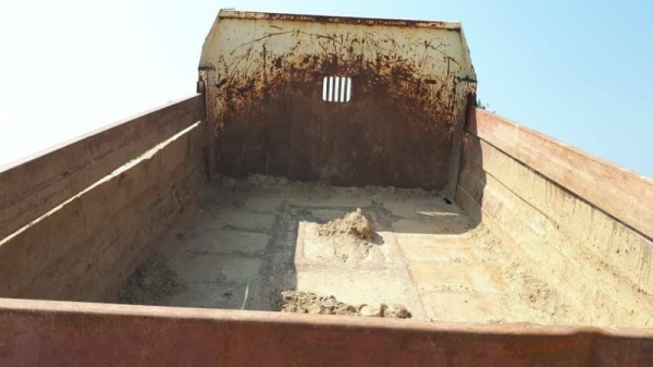 ขาย 625,000  รถ 6 ล้อดั้ม HINO FD2JOB เครื่อง HO7D 195 แรง หัวบาง ยางดี คัชซีสวย รถสวยพร้อมใช้เอกสารพร้อมโอน รถอยู่ ราชบุรี 090-772-3710 090-772-3708