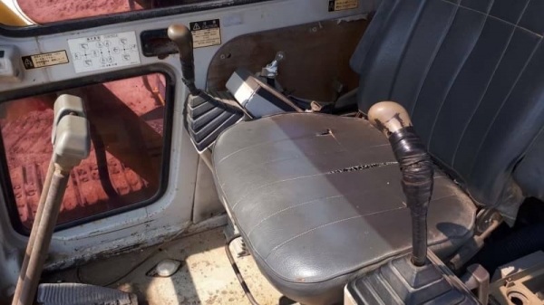 ขาย 495,000 KOBELCO sk 60-3 สภาพเก่านอก เครื่องดี ปั้มแรง เอวแน่น ช่วงล่างสวย  เอกสารแจ้งจำหน่าย รถสวยพร้อมใช้ รถอยู่ ปทุมธานี สามโคก 090-772-3710 090-772-3708