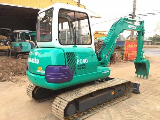 ขายรถขุดเก่านอก ยอดนิยม KOMATSU PC40-7 ชั่วโมงทำงาน 5,xxx ซม ฟรีเช็ดระบบ,จัดส่งฟรีทั่วไทย