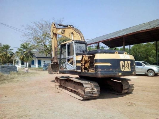 CAT 320 V1