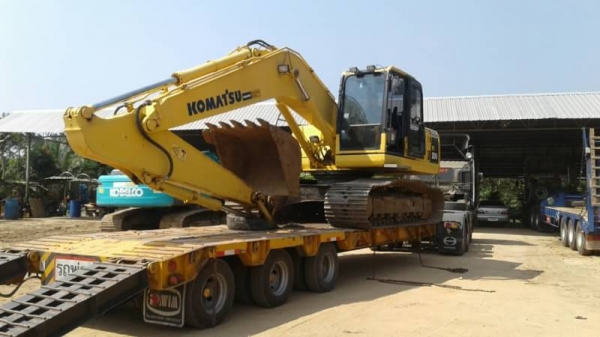 KOMATSU PC 200-8MO KOMATSU PC 200-8MO