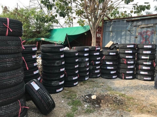 ขายใหม่ขอบ 20 ดีสโตน 265-50-20 ปี18 เส้นละ3000 บาท