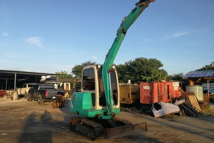 ขา!! >>> Komatsu Pc20 รุ่น 7 หัวเก๋ง แอร์เย็น พร้อมใช้งาน <<< เบอร์ติดต่อ 098-7155789 086-4631102