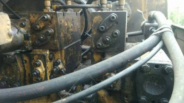 KOMATSU PC120-3 ทำงานดี เครื่องปั้มดี บอดีครบ อยู่นครนายก ราคา255,000บ. สนใจ 0835601591 หรือ 0903494058 KOMATSU PC120-3 ทำงานดี เครื่องปั้มดี บอดีครบ อยู่นครนายก ราคา255,000บ. สนใจ 0835601591 หรือ 0903494058