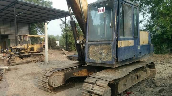 KOMATSU PC120-3 ทำงานดี เครื่องปั้มดี บอดีครบ อยู่นครนายก ราคา255,000บ. สนใจ 0835601591 หรือ 0903494058 KOMATSU PC120-3 ทำงานดี เครื่องปั้มดี บอดีครบ อยู่นครนายก ราคา255,000บ. สนใจ 0835601591 หรือ 0903494058
