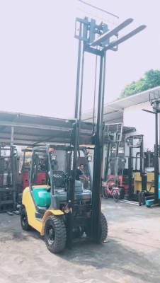 +++ ขายโฟล์คลิฟท์  KOMATSU FG25  ขนาด 2.5  ตัน  เครื่องยนต์เบนซิน  เสา  4  เมตร  เกียร์ธรรมดา  ยางตันครับ