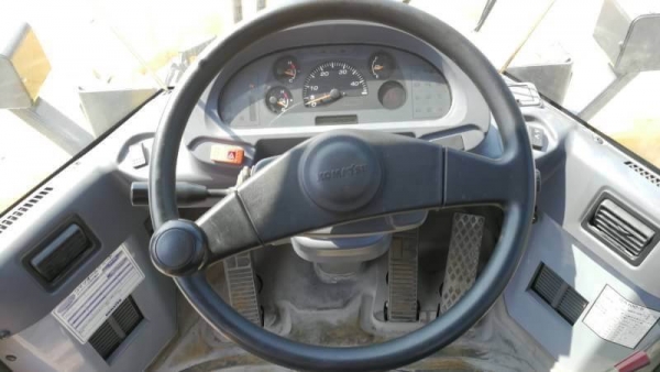 มาใหม่ KOMATSU WA100-5 สภาพสวย นำเข้าจากญี่ปุ่น โทร.090-986-2521 อ๊อบ