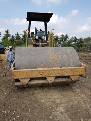 ขายด่วน!! รถบด CAT  CS533E สภาพสวยๆค่ะ