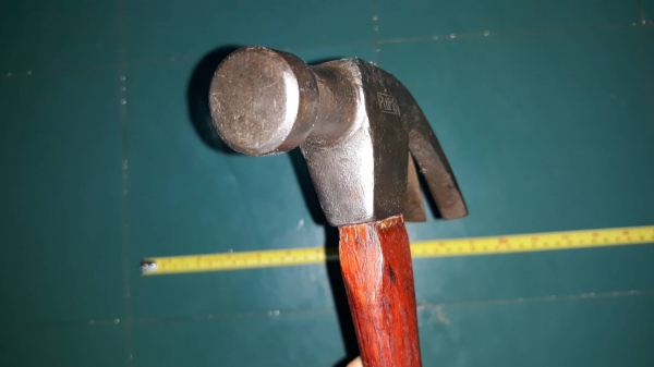 ขายค้อน 16OZ. PLUMB MADE IN USA.เก่าเหล็กมันเงามือสองสวยงาม ขายค้อน 16OZ. PLUMB MADE IN USA.เก่าเหล็กมันเงามือสองสวยงาม