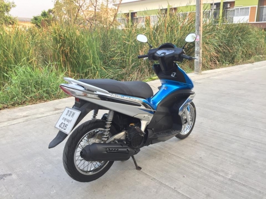ขาย Honda Air Blade รถเดิมๆ สภาพสวย เครื่องเดิมๆ ไม่ดัง ชุดข้างเงียบ เอกสารครบ เล่ม ชุดโอน