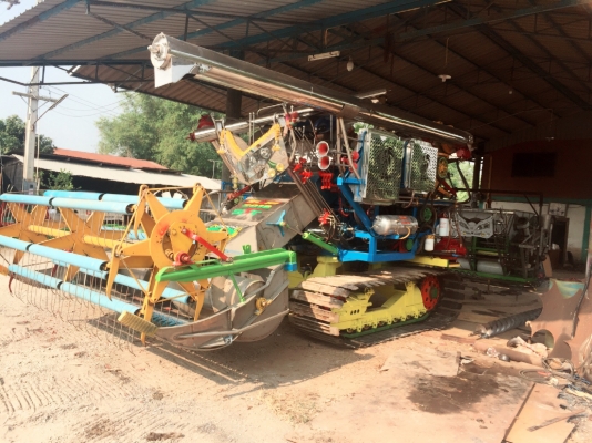 ขายรถเกี่ยวข้าว