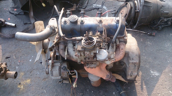 ขายเครื่องยนต์โตโยต้า 12r 6550 บาท