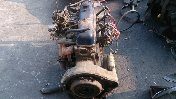 ขายเครื่องยนต์โตโยต้า 12r 6550 บาท