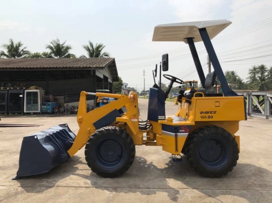 รถตักล้อยาง KOMATSU WA20-1 ทำสีใหม่ นำเข้า มือสองญี่ปุ่น