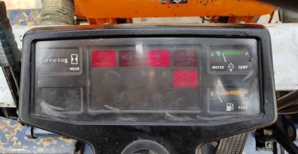 ขายด่วน185,000รถยกดีเซลTOYOTA5FD25ยก2.5ตันเสาสูง3เมตรยางหน้าคู้ยกจริงได้ถึง2.7ตันรถนอกนำเข้ายังไม่เคยใช้งานในเมืองไทยเลย