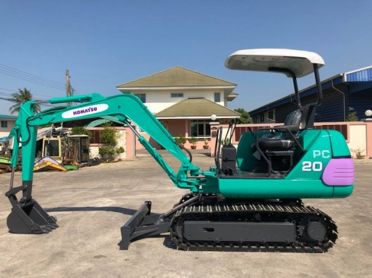 รถขุด KOMATSU PC20-7 นำเข้ามือสองญี่ปุ่น ทำสีใหม่ รถมือสองญี่ปุ่น