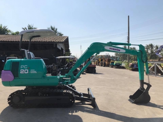 รถขุด KOMATSU PC20-7 นำเข้ามือสองญี่ปุ่น ทำสีใหม่ รถมือสองญี่ปุ่น