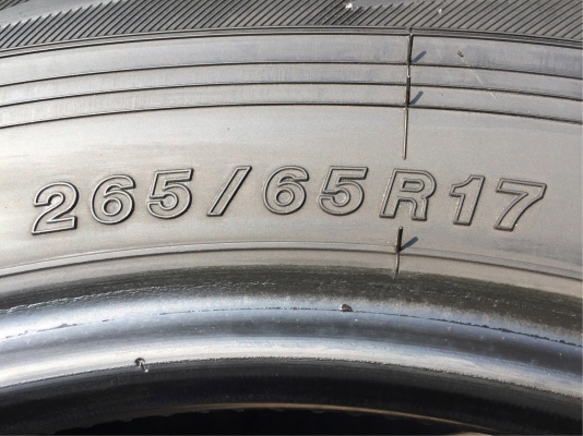 ยาง Yokohama 265 65 17 ปี16 ดอกเต็ม ไม่มีปะ เนื้อนิ่มๆ ใช้ยาว ราคาไม่แพง