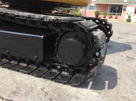 รถขุดเล็ก CAT 303SR ทำสีใหม่ นำเข้ามือสองญี่ปุ่น