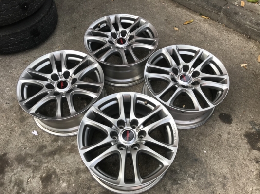ล้อ TRD ขอบ 18 สวยสวย