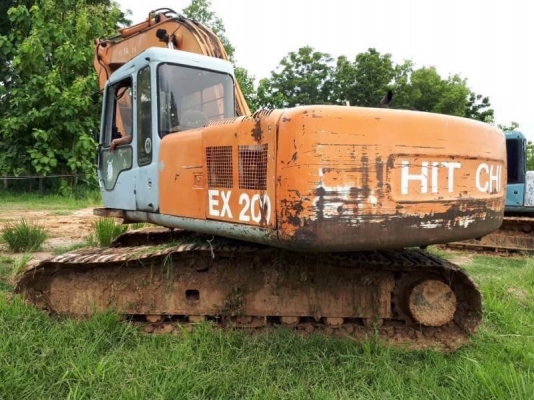 ขาย 355,000 บาท HITACHI EX200-2 (SUPER) เครื่องดี ปั้มแรง โช่หนา เอวแน่น เอกสารเล่มทะเบียน   รถอยู่ สุรินทร์ โทร 0610710295