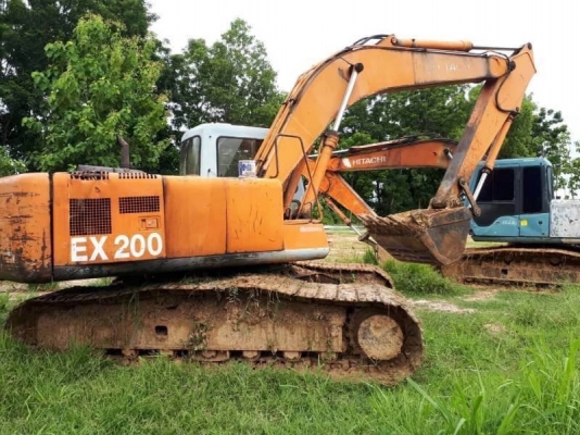 ขาย 355,000 บาท HITACHI EX200-2 (SUPER) เครื่องดี ปั้มแรง โช่หนา เอวแน่น เอกสารเล่มทะเบียน   รถอยู่ สุรินทร์ โทร 0610710295