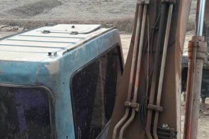 ขาย 515,000 บาท HITACHI EX200-3 (SUPER) เครื่องดี ปั้มแรง โช่หนา เอวแน่น เอกสารชื้อขาย  รถอยู่ สุรินทร์ โทร 0610710295