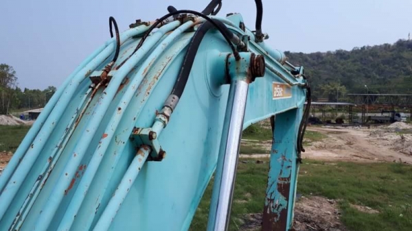 ขาย 520,000 HITACHI EX 120-1  พร้อมลายหัวเจาะ เครื่องดี ปั๊มแรง เอวแน่น ช่วงล่างแน่น รถพร้อมใช้ รถอยู่  ปทุมธานี- สามโคก 090-772-3710 090-772-3708