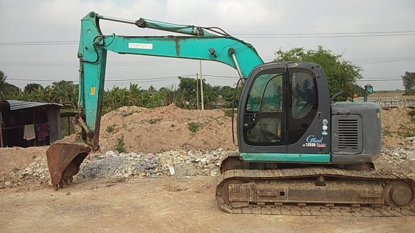 ต้องการขาย แบคโฮ KOBELCO SK 135 sr