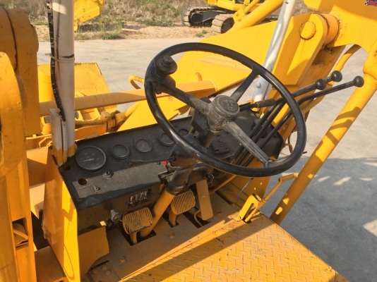 KOMATSU รุ่น: SD23-3